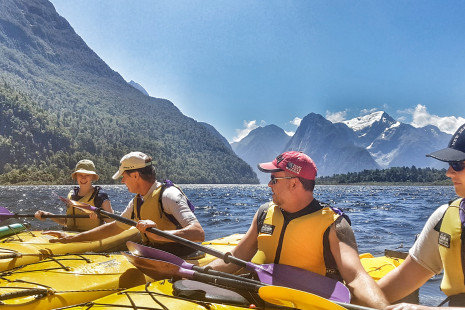 Roscos Milford Kayaks Rafting up 1